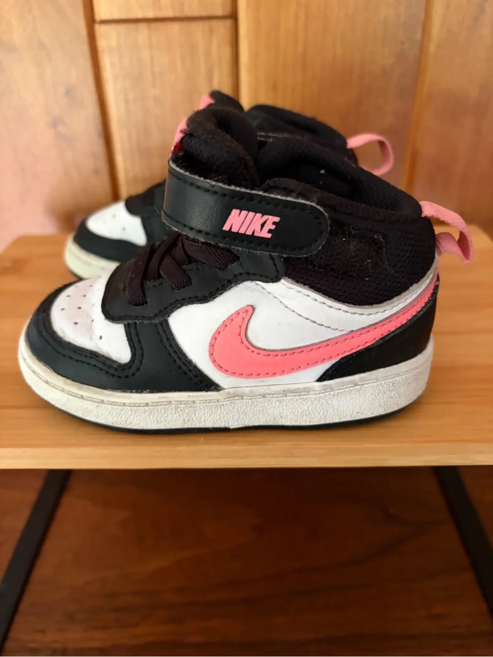 Nike Kids Sz 6C Black White Pink Mid-Top Sneakers. Velcro Straps. Baby Girl.